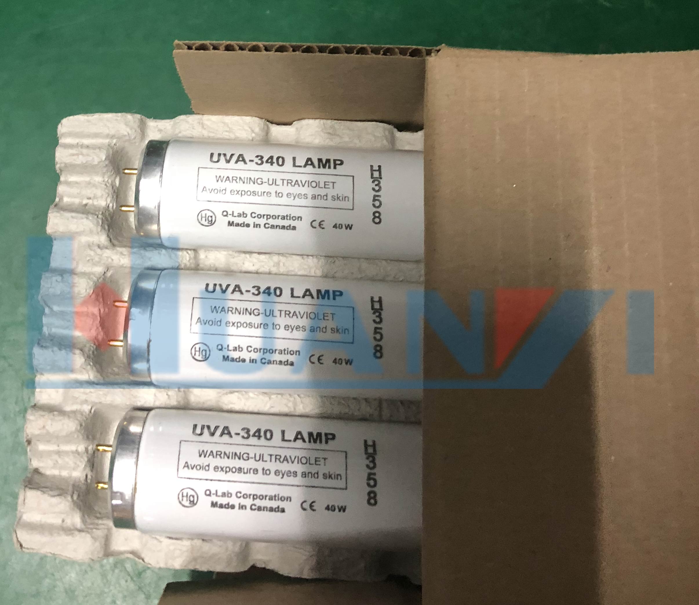 紫外老化試驗箱燈管是用美國Q-Lab還是飛利浦好呢？